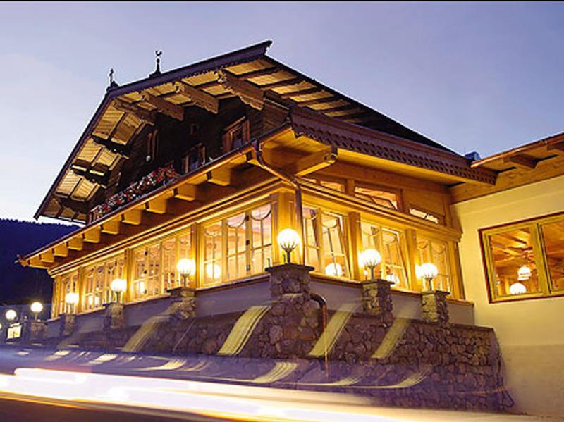Hotel Hubertus Mit Erlebnislandgasthof Reitherwirt Kitzbuhel Ngoại thất bức ảnh