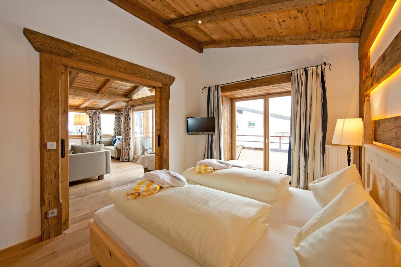 Hotel Hubertus Mit Erlebnislandgasthof Reitherwirt Kitzbuhel Ngoại thất bức ảnh